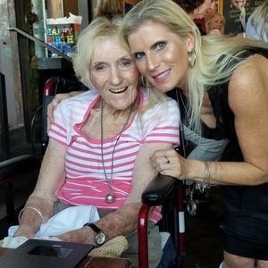 Meet your Posher, Camille